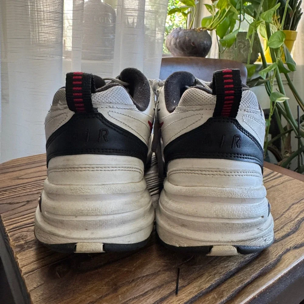 Nike Air Monarch IV Men's White Black Red Athletic Dad‎ Shoes Size 10.5